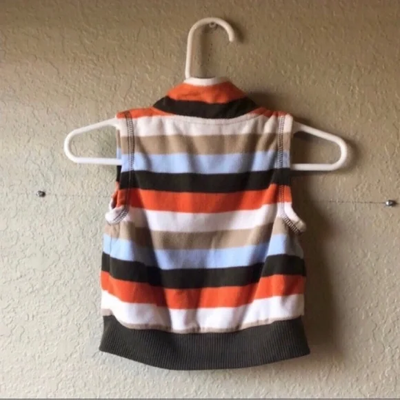 5 Piece Baby Boy Clothing Bundle 6-9 M: 2 Onesies,Button Down Shirt,Pants & Vest - Picture 14 of 16